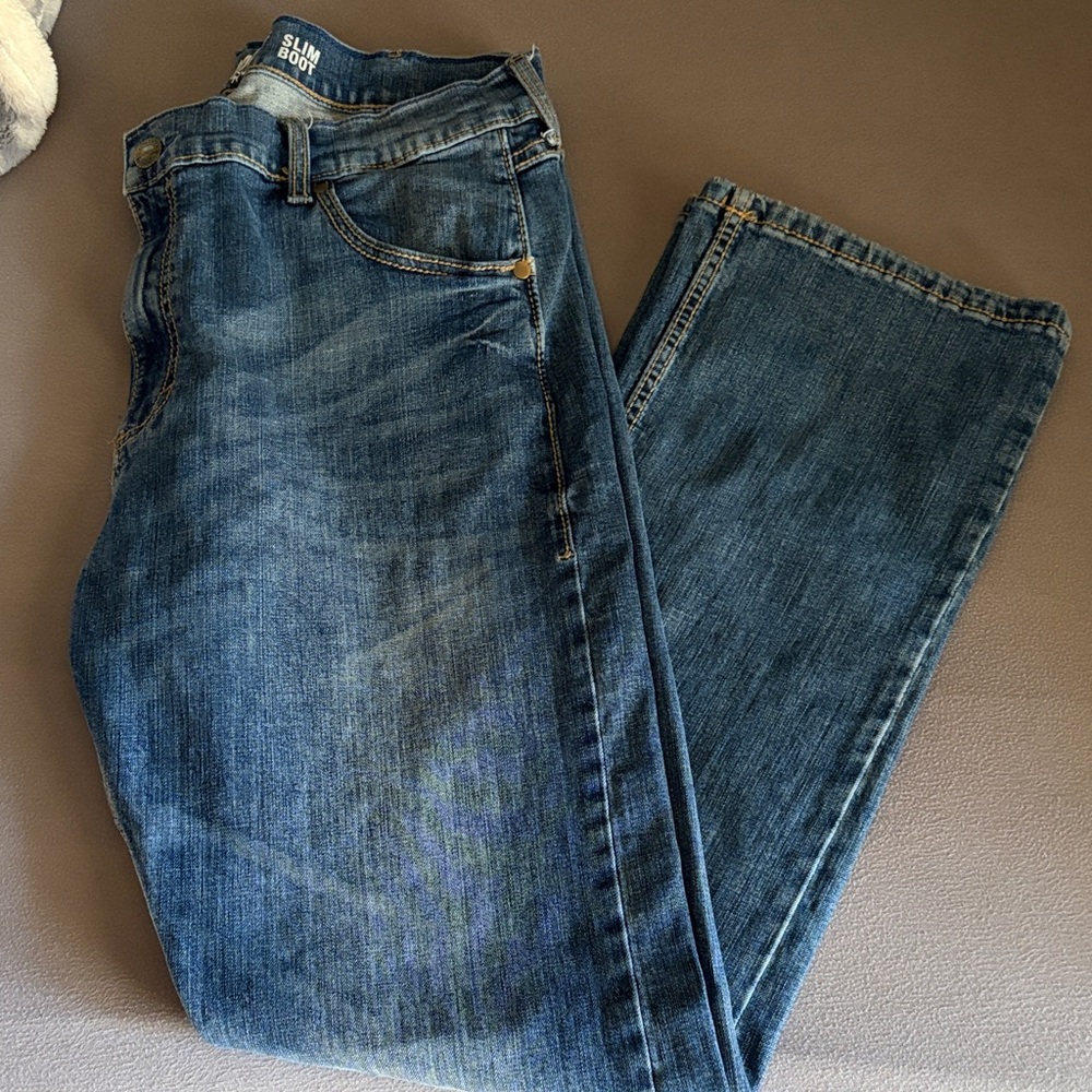Wrangler Men's Denim Slim Boot cut Jeans